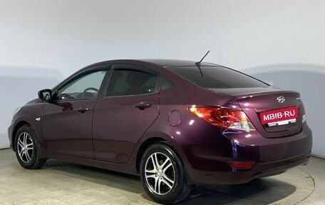 Hyundai Solaris II рестайлинг, 2011 год, 680 000 рублей, 13 фотография