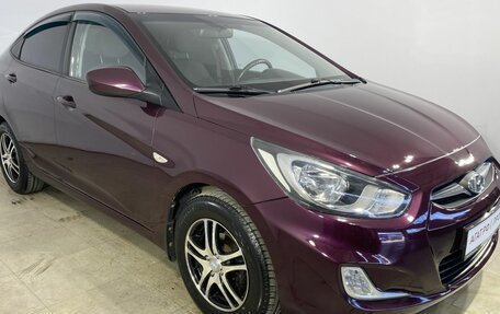 Hyundai Solaris II рестайлинг, 2011 год, 680 000 рублей, 19 фотография