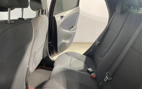 Hyundai Solaris II рестайлинг, 2011 год, 680 000 рублей, 25 фотография
