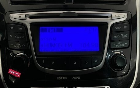 Hyundai Solaris II рестайлинг, 2011 год, 680 000 рублей, 27 фотография