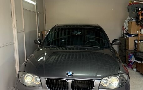 BMW 1 серия, 2006 год, 760 000 рублей, 1 фотография
