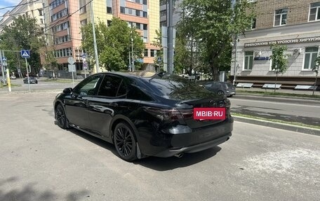 Toyota Camry, 2018 год, 2 400 000 рублей, 3 фотография