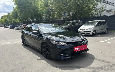 Toyota Camry, 2018 год, 2 400 000 рублей, 7 фотография
