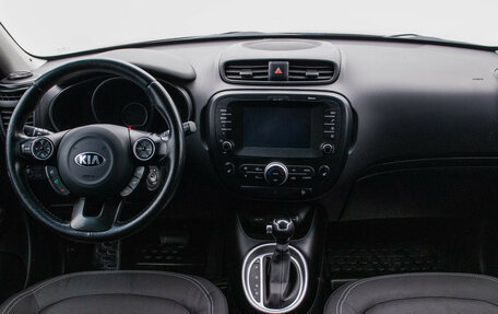 KIA Soul II рестайлинг, 2018 год, 1 380 000 рублей, 13 фотография