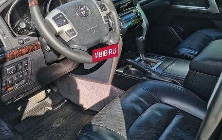 Toyota Land Cruiser 200, 2014 год, 6 000 000 рублей, 8 фотография