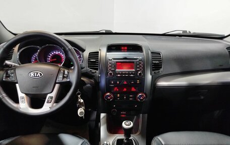 KIA Sorento II рестайлинг, 2011 год, 1 215 400 рублей, 14 фотография