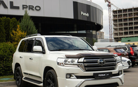 Toyota Land Cruiser 200, 2018 год, 6 388 000 рублей, 3 фотография