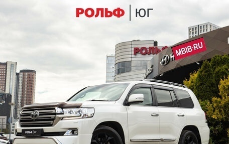 Toyota Land Cruiser 200, 2018 год, 6 388 000 рублей, 2 фотография