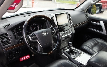 Toyota Land Cruiser 200, 2018 год, 6 388 000 рублей, 27 фотография