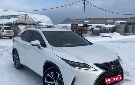 Lexus RX IV рестайлинг, 2021 год, 4 800 000 рублей, 3 фотография
