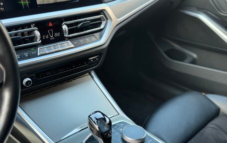 BMW 3 серия, 2019 год, 3 190 000 рублей, 11 фотография