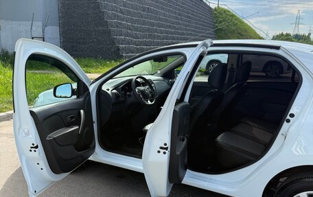 Renault Logan II, 2022 год, 1 300 000 рублей, 13 фотография