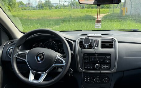 Renault Logan II, 2022 год, 1 300 000 рублей, 12 фотография