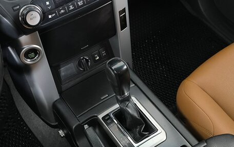 Toyota Land Cruiser Prado 150 рестайлинг 2, 2010 год, 2 550 000 рублей, 13 фотография