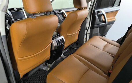 Toyota Land Cruiser Prado 150 рестайлинг 2, 2010 год, 2 550 000 рублей, 8 фотография
