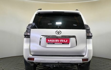 Toyota Land Cruiser Prado 150 рестайлинг 2, 2010 год, 2 550 000 рублей, 2 фотография