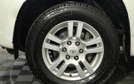 Toyota Land Cruiser Prado 150 рестайлинг 2, 2010 год, 2 550 000 рублей, 19 фотография