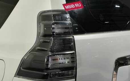 Toyota Land Cruiser Prado 150 рестайлинг 2, 2010 год, 2 550 000 рублей, 18 фотография