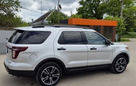 Ford Explorer VI, 2013 год, 1 950 000 рублей, 3 фотография