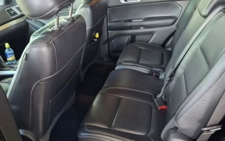 Ford Explorer VI, 2013 год, 1 950 000 рублей, 16 фотография