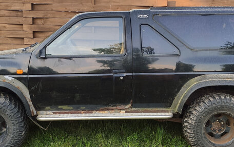 Nissan Terrano II рестайлинг, 1990 год, 190 000 рублей, 5 фотография