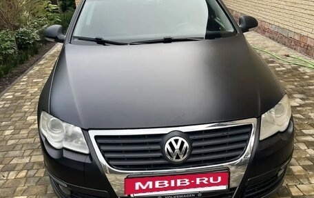 Volkswagen Passat B6, 2007 год, 750 000 рублей, 2 фотография