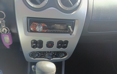 Renault Sandero I, 2013 год, 820 000 рублей, 12 фотография