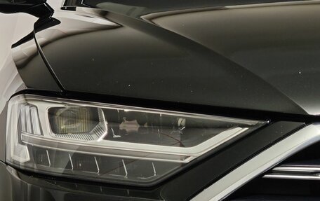Audi A8, 2019 год, 4 500 000 рублей, 10 фотография