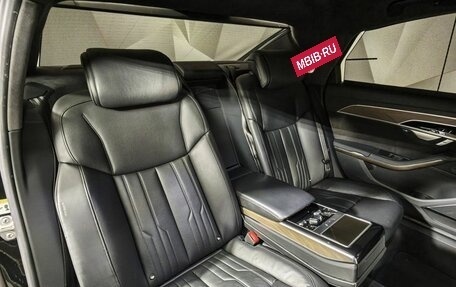 Audi A8, 2019 год, 4 500 000 рублей, 17 фотография