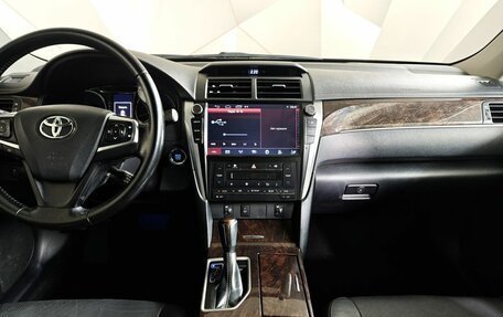 Toyota Camry, 2017 год, 2 035 000 рублей, 14 фотография