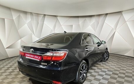 Toyota Camry, 2017 год, 2 035 000 рублей, 2 фотография