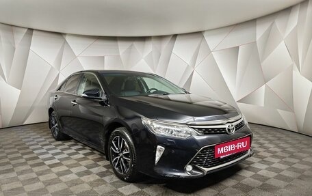 Toyota Camry, 2017 год, 2 035 000 рублей, 3 фотография