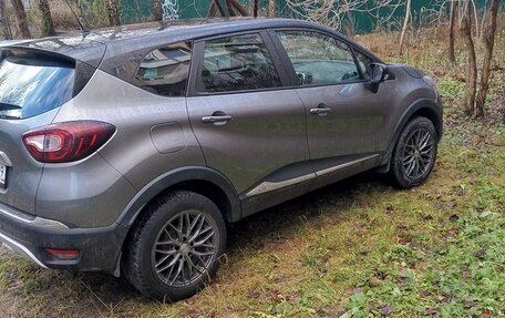 Renault Kaptur I рестайлинг, 2017 год, 1 490 000 рублей, 8 фотография