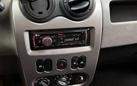 Renault Sandero I, 2014 год, 670 000 рублей, 6 фотография