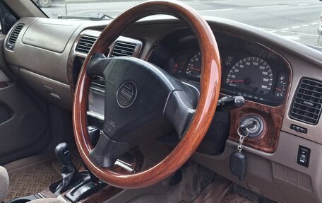 Toyota Hilux Surf III рестайлинг, 2001 год, 1 380 000 рублей, 15 фотография
