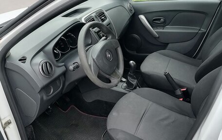 Renault Logan II, 2016 год, 430 000 рублей, 10 фотография