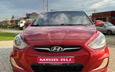 Hyundai Solaris II рестайлинг, 2011 год, 699 000 рублей, 2 фотография