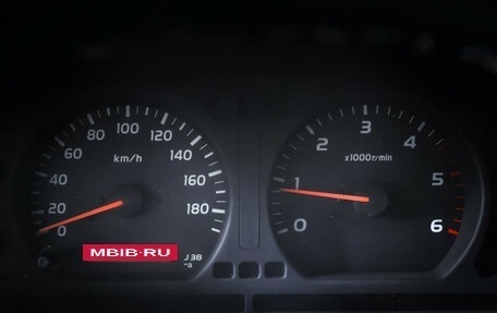 Toyota Land Cruiser 100 рестайлинг 2, 2001 год, 1 500 000 рублей, 16 фотография