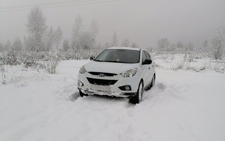 Hyundai ix35 I рестайлинг, 2010 год, 1 050 000 рублей, 1 фотография