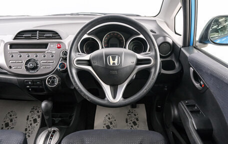 Honda Fit III, 2008 год, 669 000 рублей, 14 фотография