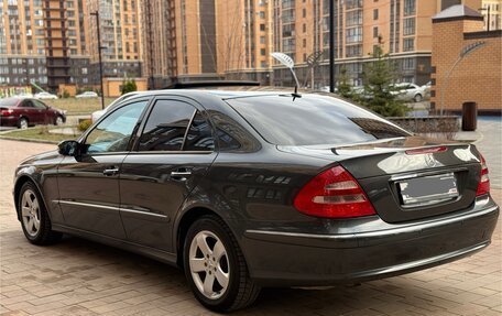 Mercedes-Benz E-Класс, 2004 год, 1 150 000 рублей, 2 фотография