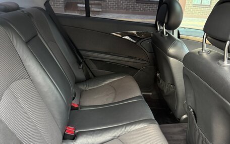 Mercedes-Benz E-Класс, 2004 год, 1 150 000 рублей, 6 фотография