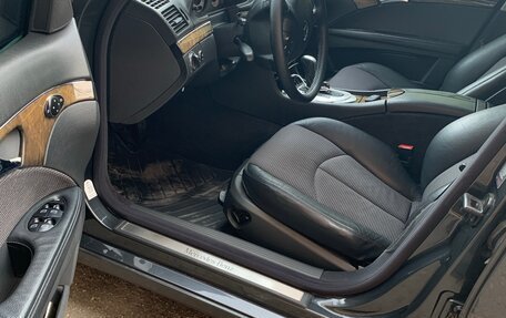 Mercedes-Benz E-Класс, 2004 год, 1 150 000 рублей, 11 фотография
