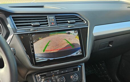 Volkswagen Tiguan I, 2018 год, 2 000 070 рублей, 5 фотография