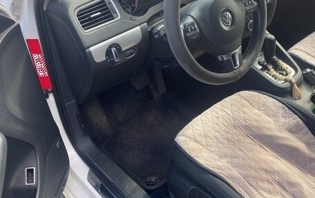 Volkswagen Jetta VI, 2013 год, 1 150 000 рублей, 5 фотография