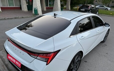 Hyundai Elantra, 2023 год, 2 250 000 рублей, 4 фотография
