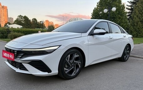 Hyundai Elantra, 2023 год, 2 250 000 рублей, 9 фотография