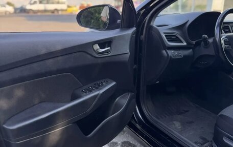 Hyundai Solaris II рестайлинг, 2019 год, 1 400 000 рублей, 14 фотография