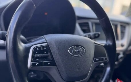 Hyundai Solaris II рестайлинг, 2019 год, 1 400 000 рублей, 13 фотография