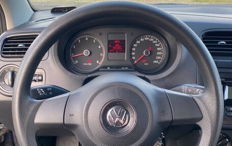 Volkswagen Polo VI (EU Market), 2011 год, 860 000 рублей, 17 фотография